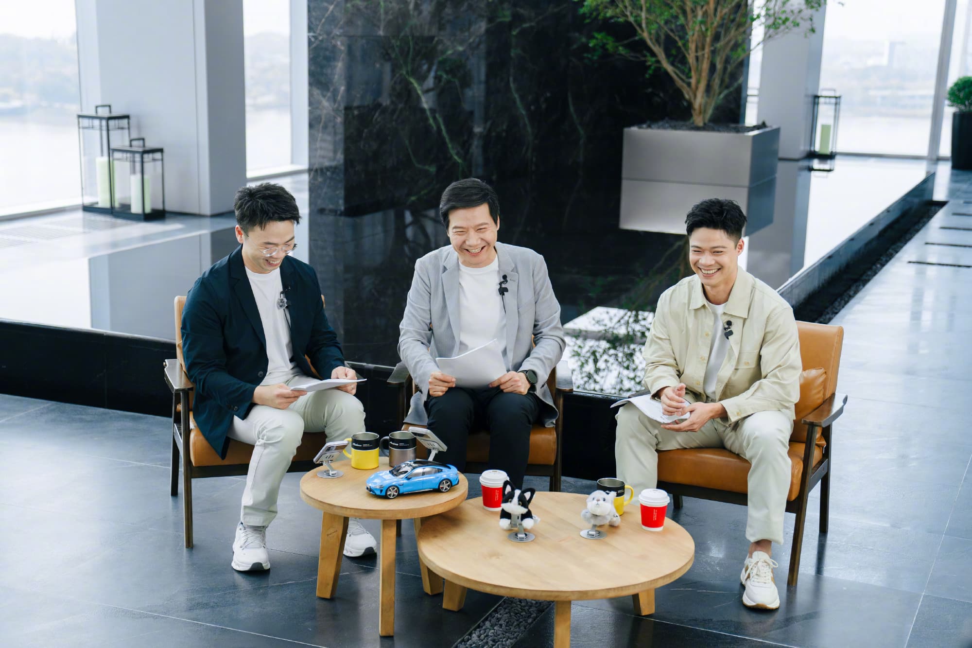 Xiaomi's New Generation SU7 Officially Begins Deliveries with Over 30,000 Orders Locked In